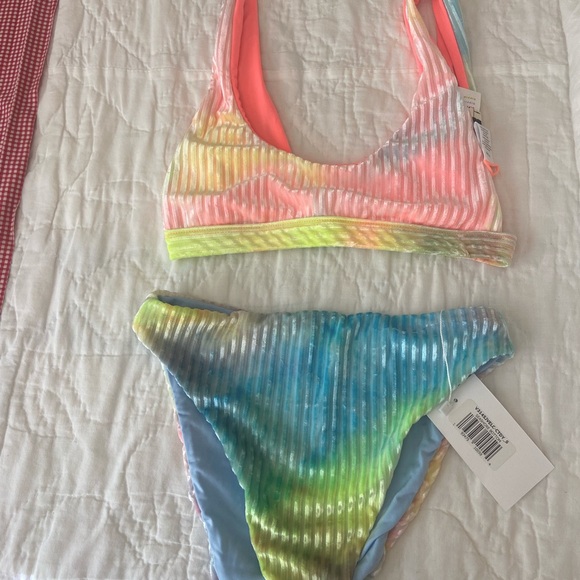 Dippin Daisys NWT never worn. tie-die velour two-piece bathing suit sz S. - Picture 3 of 13